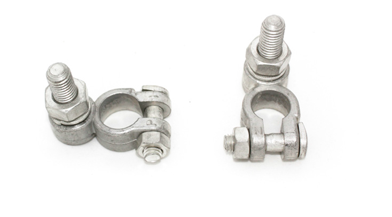 Batterieklemmen mit M10-Gewindestift +/-